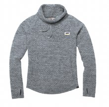 Load image into Gallery viewer, Cutwater Women&#39;s Quilted Cowl
